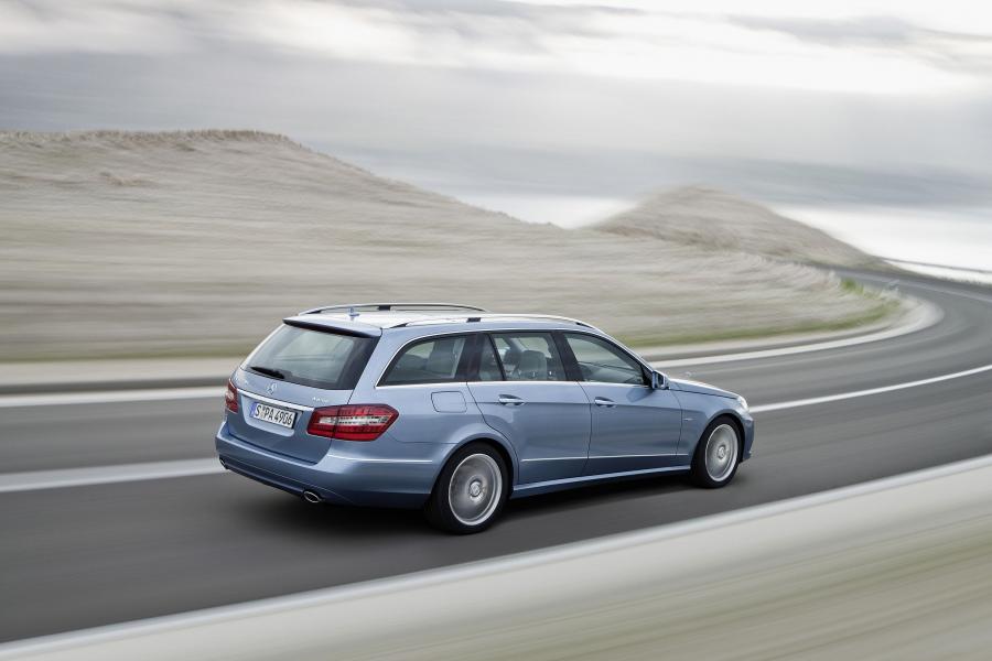  Mercedes-Benz E-Class Estate 2010 года  (фото 23 из 65)